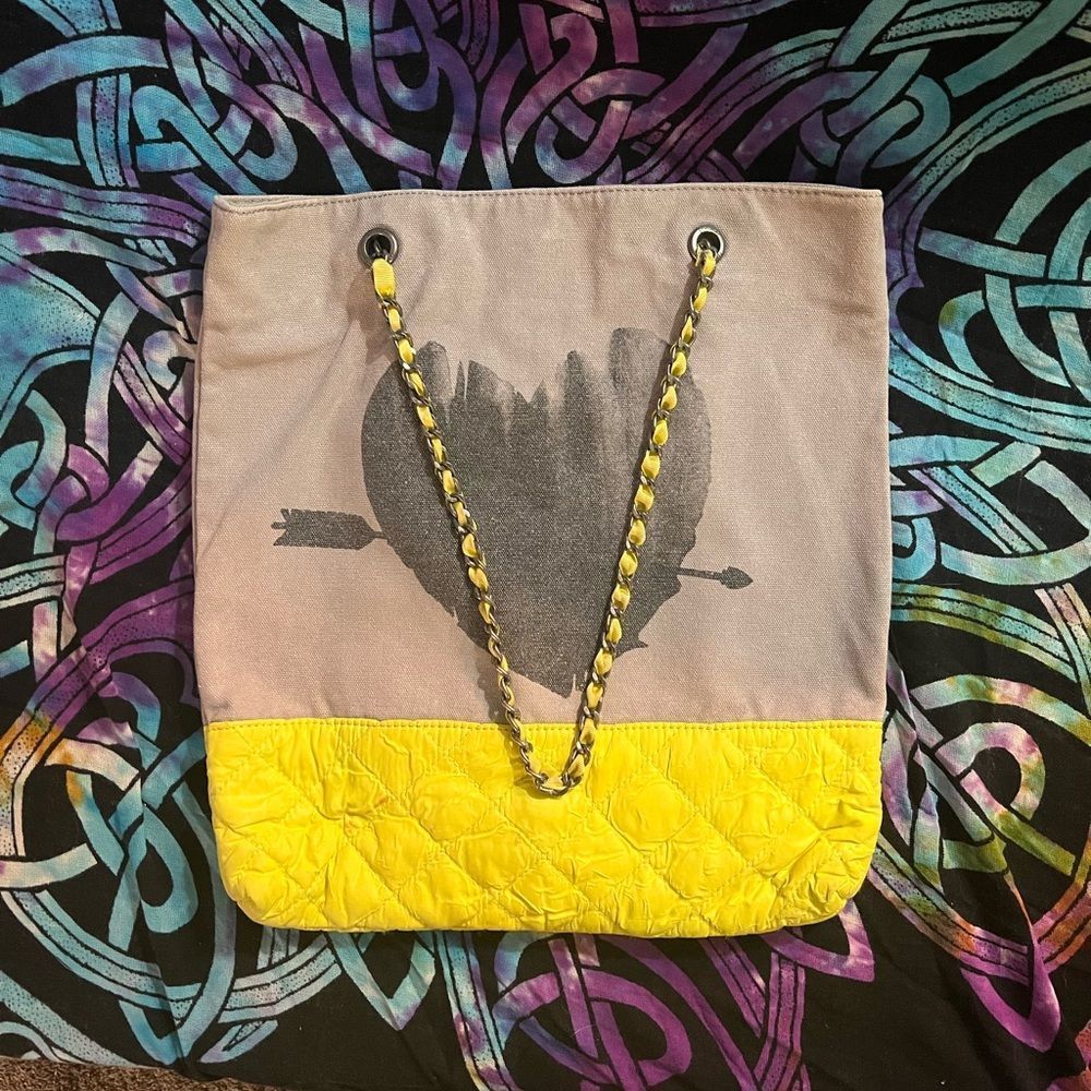 Princess Vera Wang Tote Bag